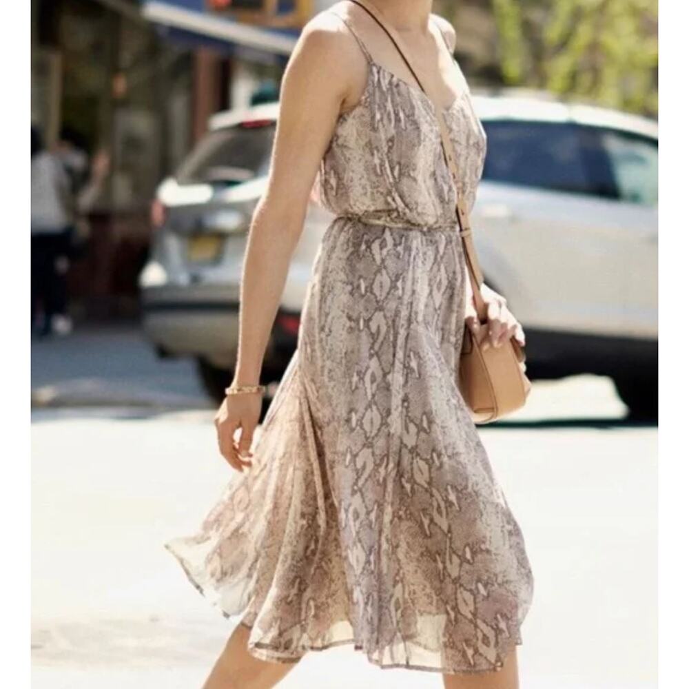 Banana Republic Snake Print Belted Dress Knee Length sz XS Strappy Chiffon Flowy